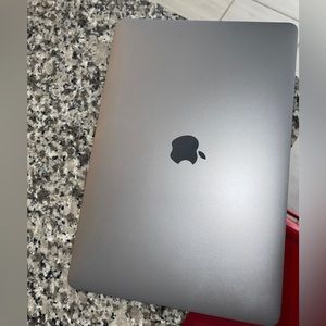 Selling my MacBook Pro 13inch. (2016, Two Thunderbolt, 3 ports)
